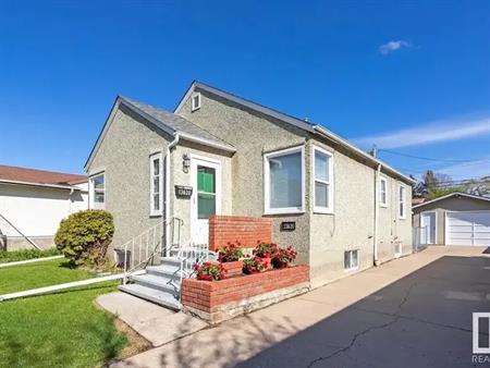 Bright and cozy 1 bed 1 bath basement suite for rent - Dovercourt | 13620 118 Avenue Northwest, Edmonton
