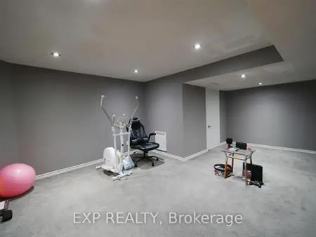 37 LASER COURT | 37 LASER COURT, Richmond Hill