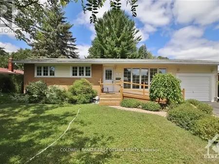 74 HILLIARD AVENUE | 74 HILLIARD AVENUE, Ottawa
