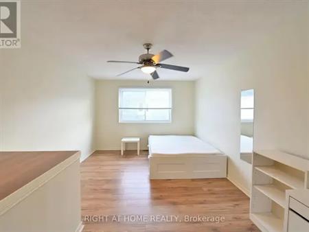 C - 90 TEMPLETON STREET | C - 90 TEMPLETON STREET, Ottawa