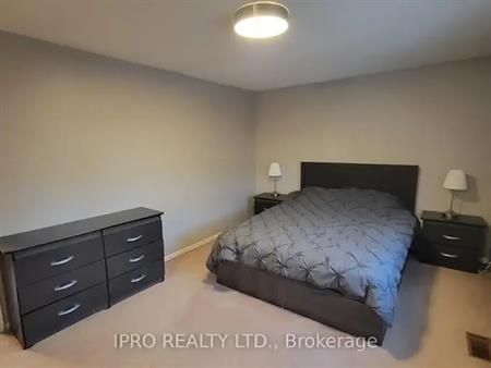 7 WRIGHT CRESCENT | 7 WRIGHT CRESCENT, Ajax