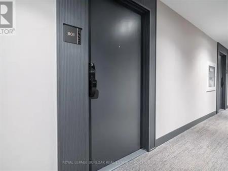801 - 395 DUNDAS STREET W | 801 - 395 DUNDAS STREET W, Oakville