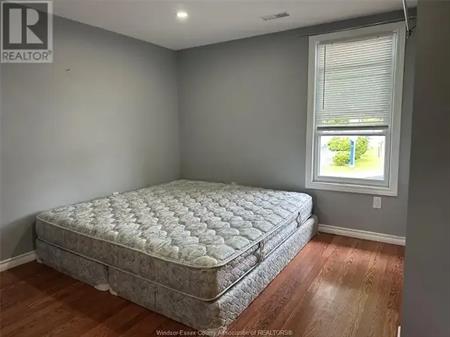 1695 Howard Unit# Upper | 1695 Howard Unit# Upper, Windsor