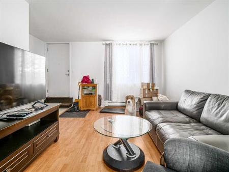 Logement 4 1/2 à Lévis avec stationnement - JUILLET