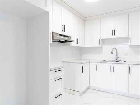Grand 3 Chambres Rénové à Louer