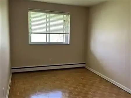 1805 RIVERSIDE DRIVE West Unit# 304 | 1805 RIVERSIDE DRIVE West Unit# 304, Windsor
