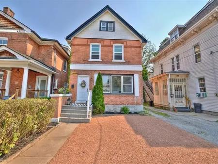 34 Academy Street | 34 Academy Street, St. Catharines
