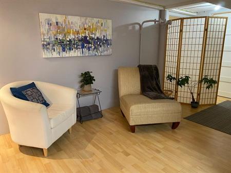 Chambre à louer avec entrée et salle de bain privée