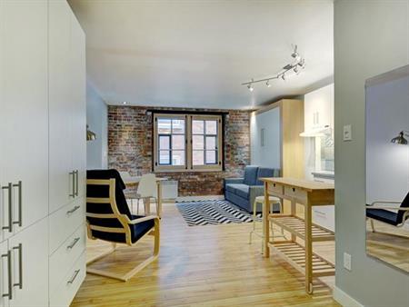 Loft au cœur du Vieux-Québec avec piscine - Meublé / tout inclus