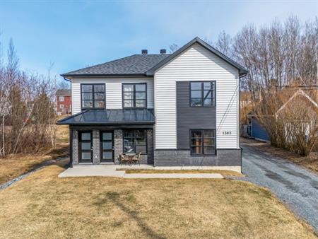 4 1/2 Haut De Quadruplex Valcourt