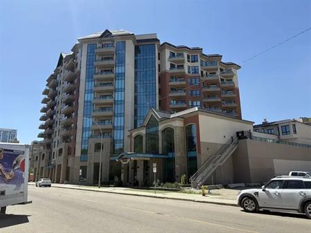 2 bedroom 2 bathroom 2 parking stall corner unit with large, individual storage | 710 - 10142 111 Street Northwest, Edmonton