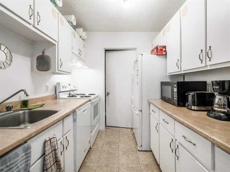 Appartement 5 1/2 dans Loretteville/Québec - Chauffé et éclairé