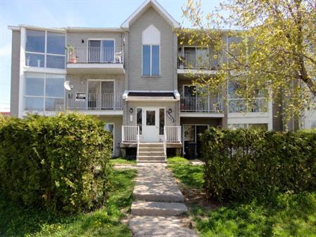 4 1/2 libre ile 1er juillet 2025 à Mirabel (St-Janvier)