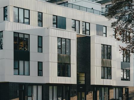 CONDO HAUT DE GAMME | RÉCENT | AOÛT