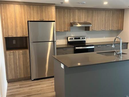 2 CH - 1 SDB - Terrebonne - $2,000 /mo