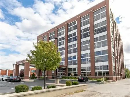 CLUB LOFTS TRENDY OLDE WALKERVILLE! | 2175 Wyandotte Street East, Windsor