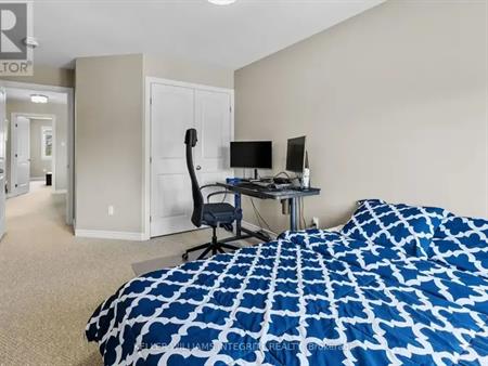 313 WARMSTONE DRIVE | 313 WARMSTONE DRIVE, Ottawa