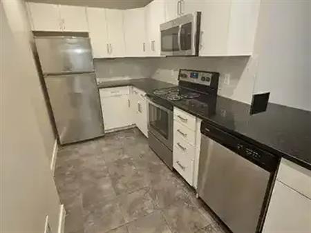 Apartment for rent at 16315 96 Avenue Northwest | 16315 96 Avenue Northwest, Edmonton