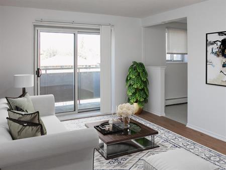 Hugo Apartments | 25 Hugo Crescent, Kitchener