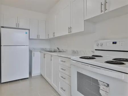 2089 & 2099 Lawrence Ave. W. | 2089 Lawrence Ave. W., North York