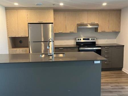 2 CH - 1 SDB - Terrebonne - $2,055 /mo
