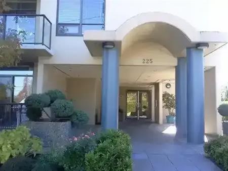 Nanaimo Marine Vista Departure Bay! | 225 Rosehill Street, Nanaimo