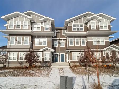 4078 Chappelle Green SW | 4078 Chappelle Green Southwest, Edmonton