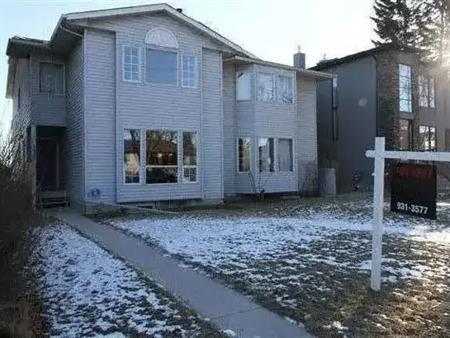 City View, Easy Access to Downtown | Calgary