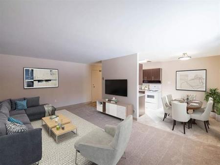 Kildare Gardens | 696 Kildare Ave. E, Winnipeg