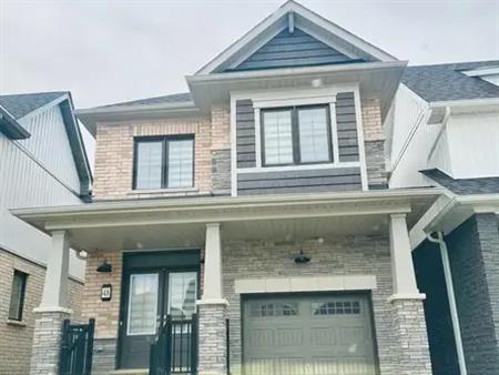 48 STERN DRIVE | 48 STERN DRIVE, Welland
