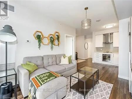 611 - 2081 FAIRVIEW STREET | 611 - 2081 FAIRVIEW STREET, Burlington