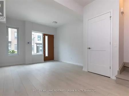 TH25 - 1030 PORTAGE PKWY PARKWAY | TH25 - 1030 PORTAGE PKWY PARKWAY, Vaughan
