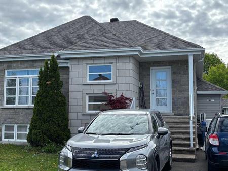 Maison à louer à Mirabel St-Janvier