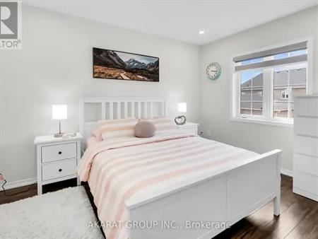 10 - 3045 GLADESIDE AVENUE | 10 - 3045 GLADESIDE AVENUE, Oakville