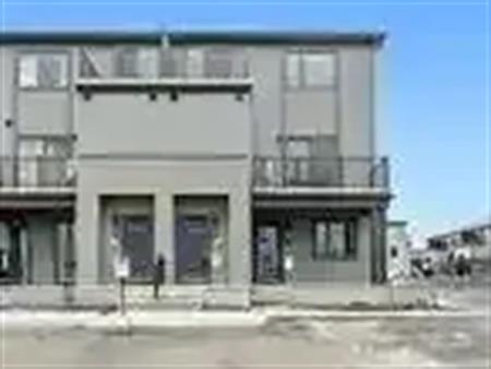 503 Entourage Private | 503 Entourage Private, Ottawa
