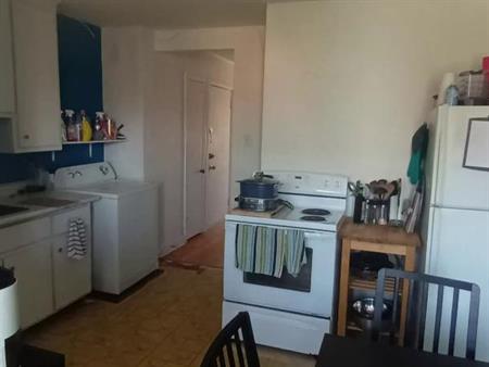 3 1/2 ROSEMONT 18E AV PRES BOUL ST-JOSEPH