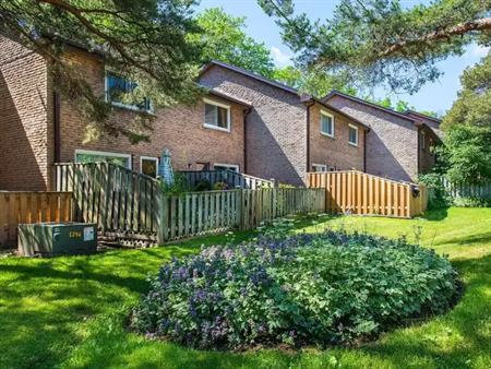 452-560 Arlington Boulevard | 560 ARLINGTON BLVD, Burlington