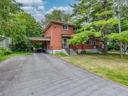 2344 Midway Ave | 2344 Midway Ave, Ottawa