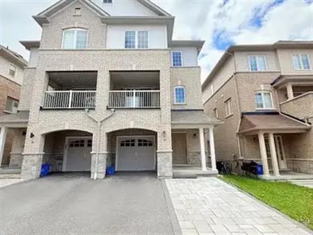 16 CAMILLERI ROAD | 16 CAMILLERI ROAD, Ajax