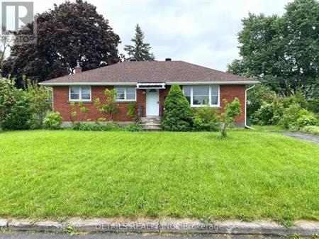18 OAKWOOD AVENUE | 18 OAKWOOD AVENUE, Ottawa