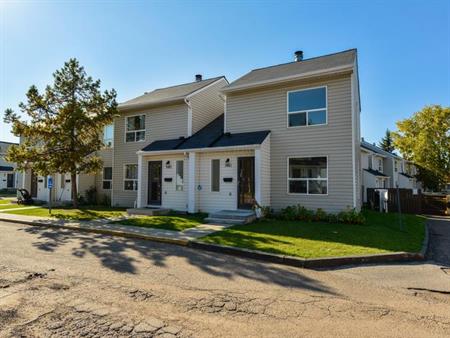 Granville Square | 3737 26 Ave. NW, Edmonton