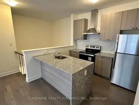 COACH HOUSE - 3346 MILLICENT AVENUE | COACH HOUSE - 3346 MILLICENT AVENUE, Oakville