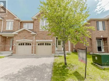 88 - 651 FARMSTEAD DRIVE NE | 88 - 651 FARMSTEAD DRIVE NE, Milton