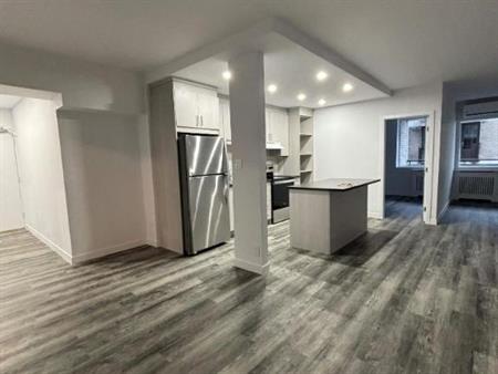 2 CH - 1 SDB - Montréal - $2,100 /mo