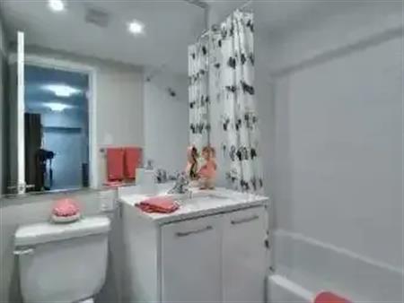 2070 De Maisonneuve | 2070 De Maisonneuve, Montreal