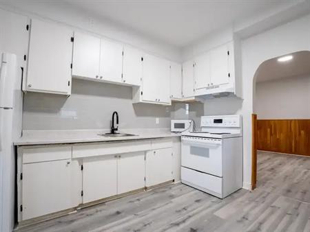 4852-4856 St Urbain | 4852 Rue Saint-Urbain, Montreal