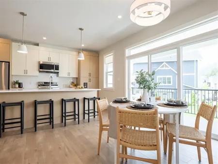 Cedarbrook Row Homes | 45434 Willowstream, Chilliwack