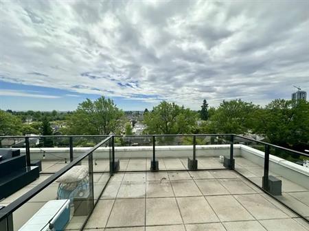 (DPMonline.ca) Townhome w/ AC Between Oakridge and QE Park! EV-Ready! | 148 East Woodstock Avenue, Vancouver