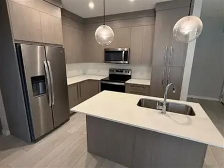 681 SAVANNA BLVD NE CALGARY | 681 Savanna Boulevard Northeast, Calgary