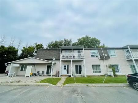 897 Notre Dame St Unit 8 | 897 Notre Dame St, Embrun